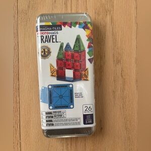 Magna-Tiles 26-Piece Magnetic Building Set